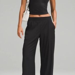 Lululemon Swift Mid-Rise Wide Leg Pants - Black - Size 10